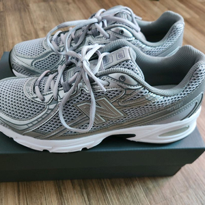 새상품) 뉴발란스 U740SG2 280mm