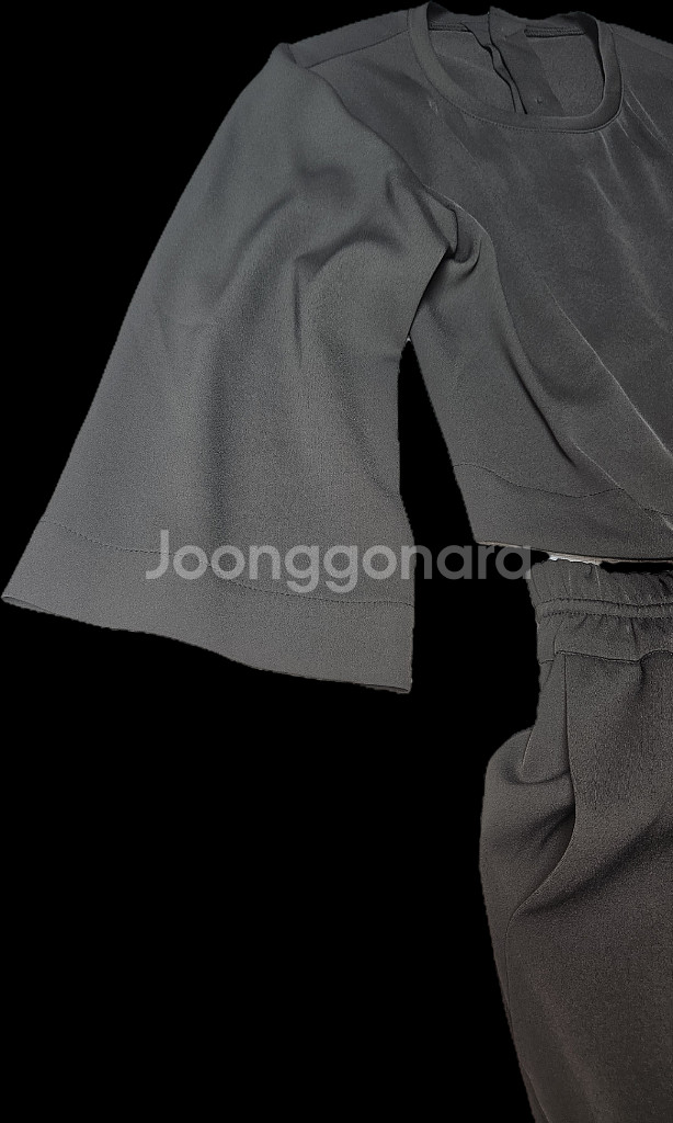 에린블랙 점프수트 55사이즈--4