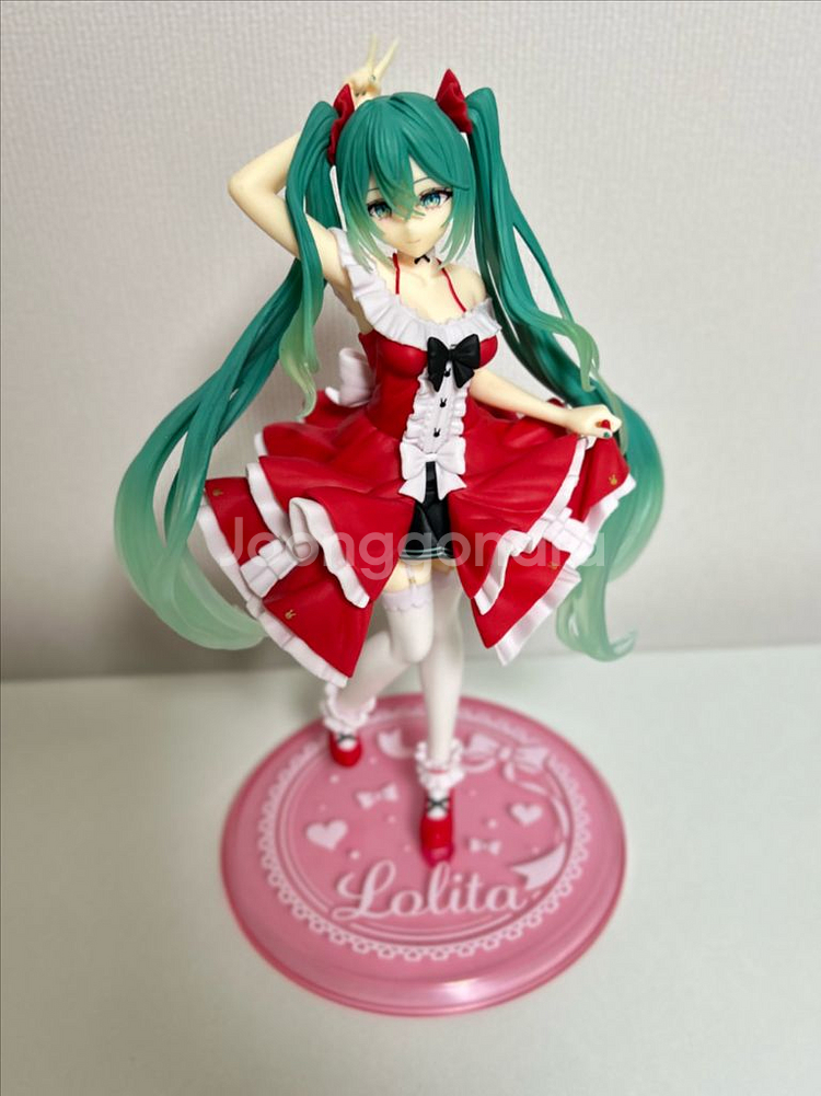 하츠네미쿠 로리타 피규어--0