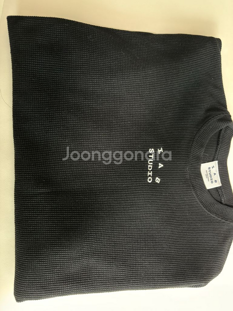 아이앱 스튜디오 와플 롱슬리브 블랙 화이트--1