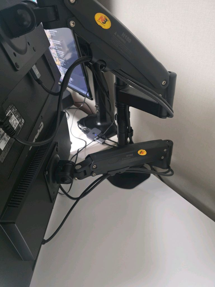 ASUS 24인치 모니터 2대 + 모니터암 세트--1