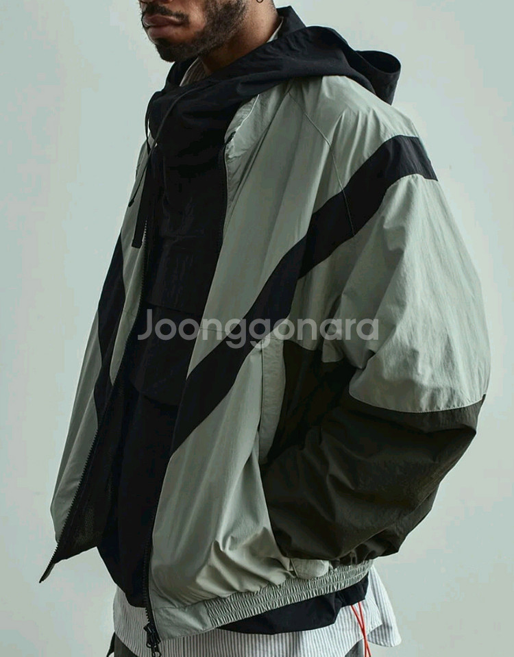 유니폼브릿지 IPFU 아미 트레이닝 자켓 XL [새제품--4