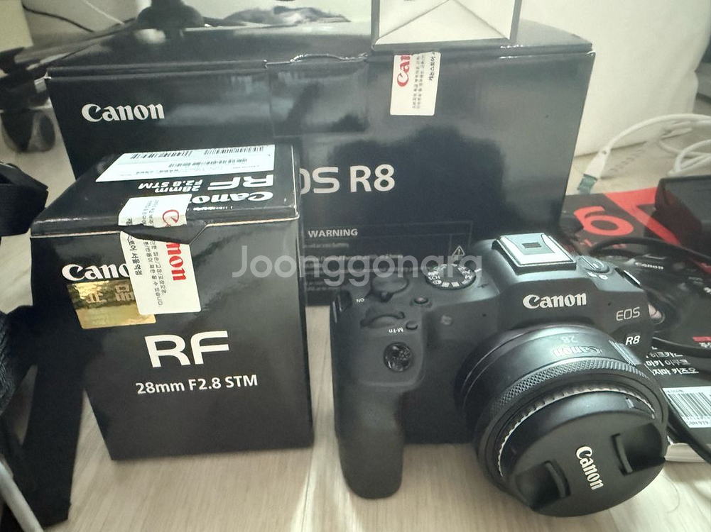 캐논 EOS R8 + RF 28mm F2.8--0