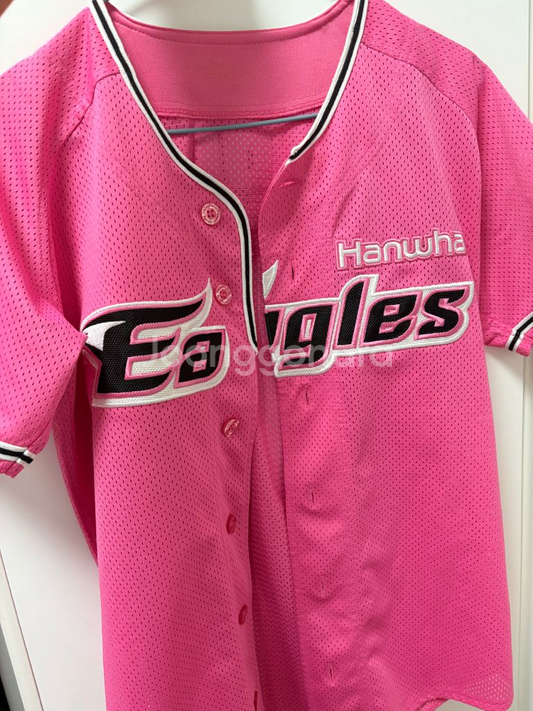 한화이글스 2016 핫핑크 유니폼 90사이즈 판매합니다--0