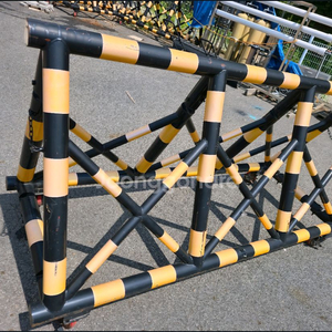 스틸 바리케이드 바리케이트