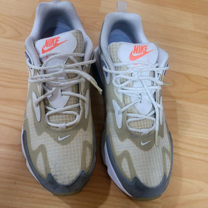 나이키 에어맥스 200 SE 운동화 275mm