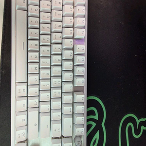 커세어 k70 pro tkl mgx 화이트 자석축