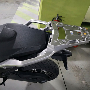 혼다 엑드방750 순정 리어캐리어판매합니다.