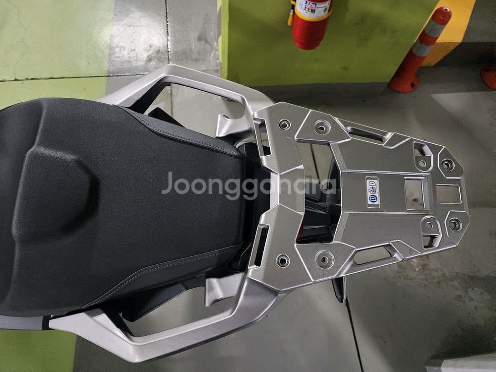 혼다 엑드방750 순정 리어캐리어판매합니다.--3