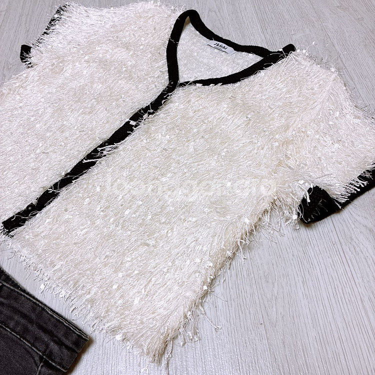 새상품 > 부클 카디건 화이트 55사이즈--1