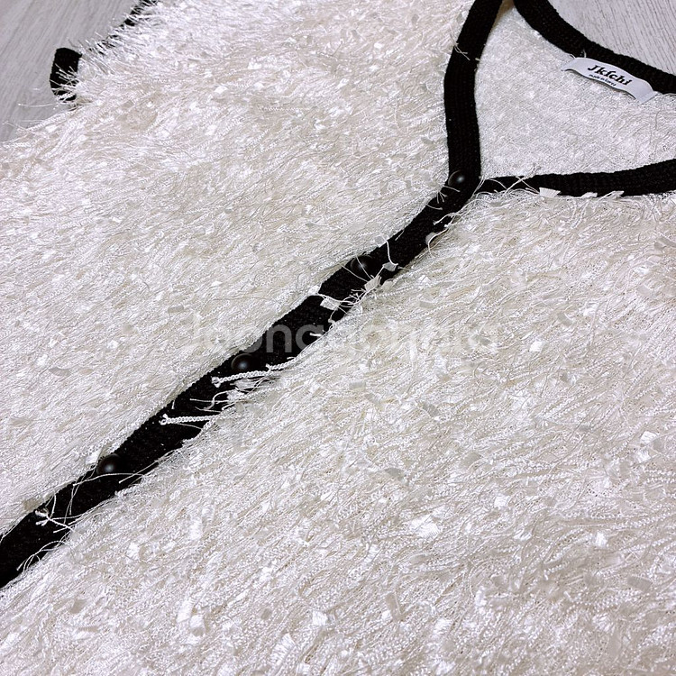 새상품 > 부클 카디건 화이트 55사이즈--2