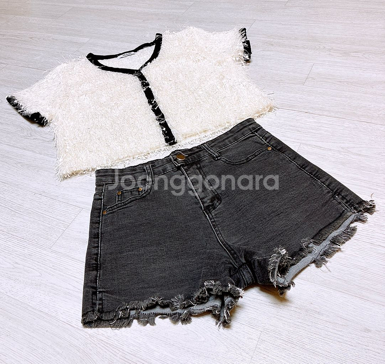 새상품 > 부클 카디건 화이트 55사이즈--5