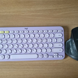 로지텍 K380 키보드와 MX Master 2S 마우스
