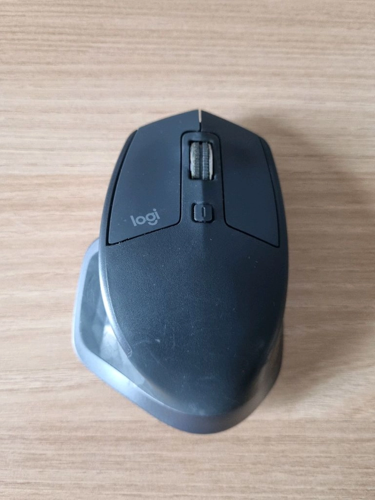 로지텍 K380 키보드와 MX Master 2S 마우스 이미지