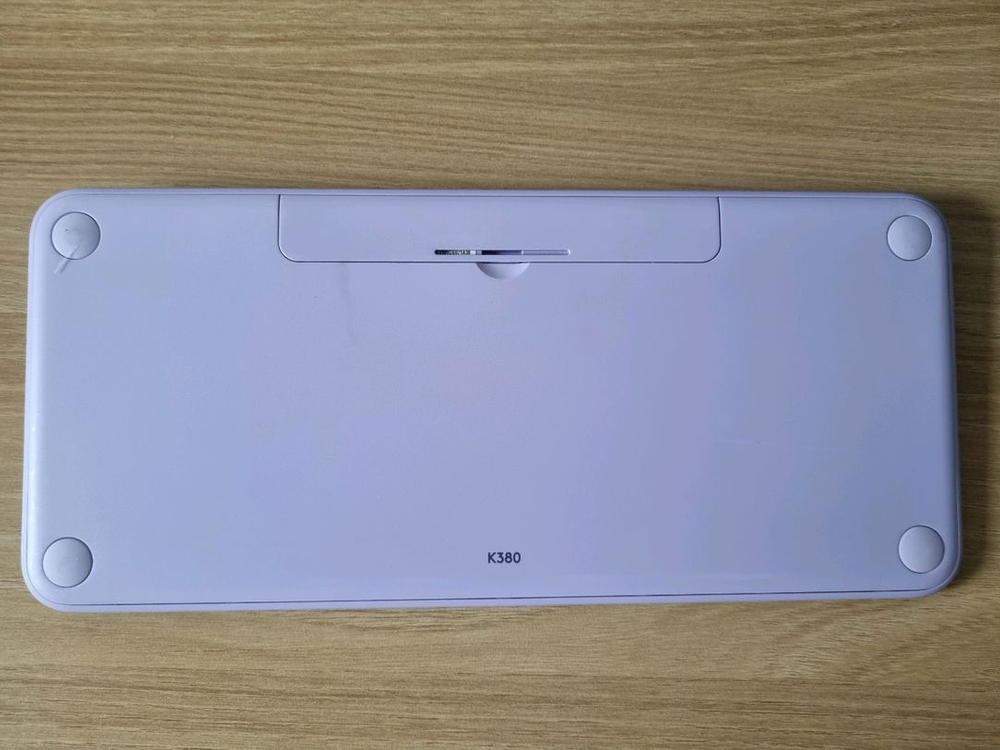 로지텍 K380 키보드와 MX Master 2S 마우스 이미지