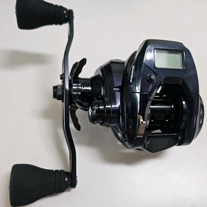 바낙스 아키스 SDC 105BL 수심체크 베이트릴