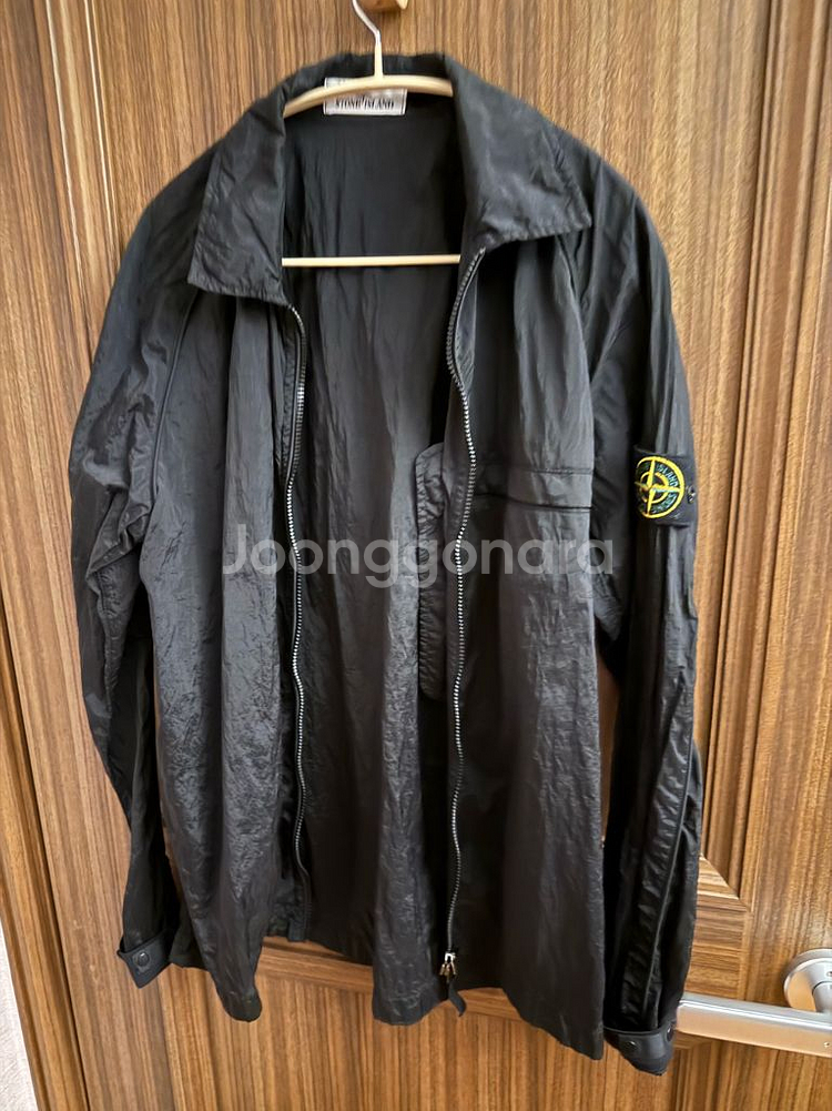 스톤아일랜드 나일론메탈 오버셔츠 22s M--0
