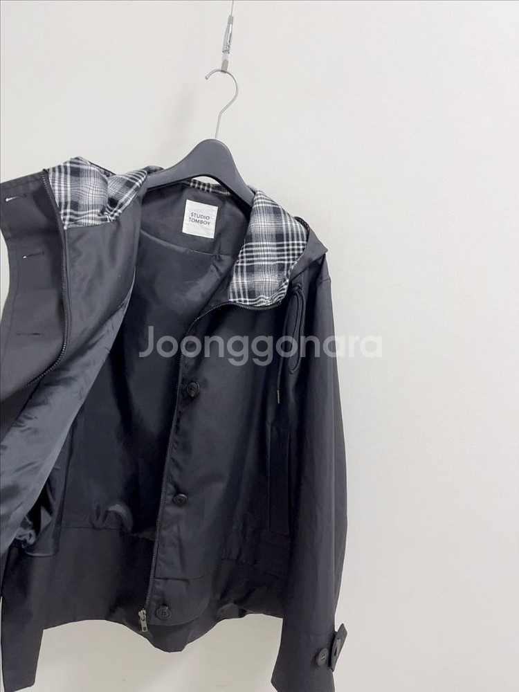 스튜디오 톰보이 블랙 코티드 후드 점퍼--3