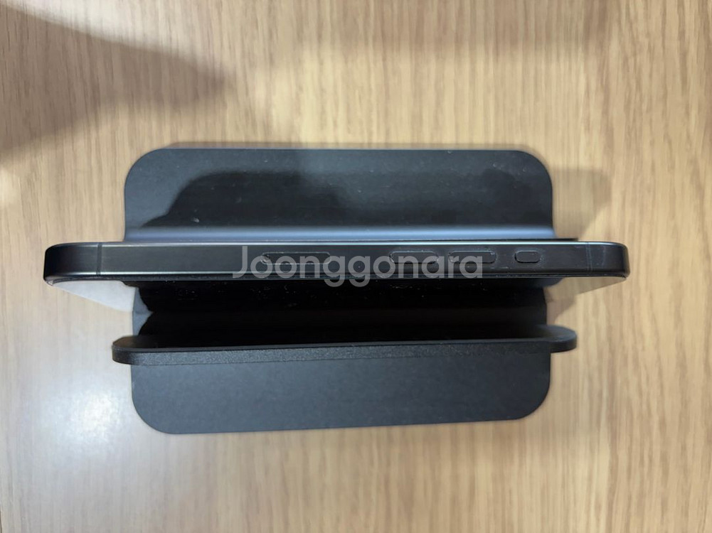 아이폰15 프로 블랙티타늄--3