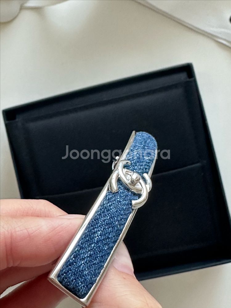 샤넬 데님 헤어핀 턴락 cc로고 실버 은장 1회 착용1--4