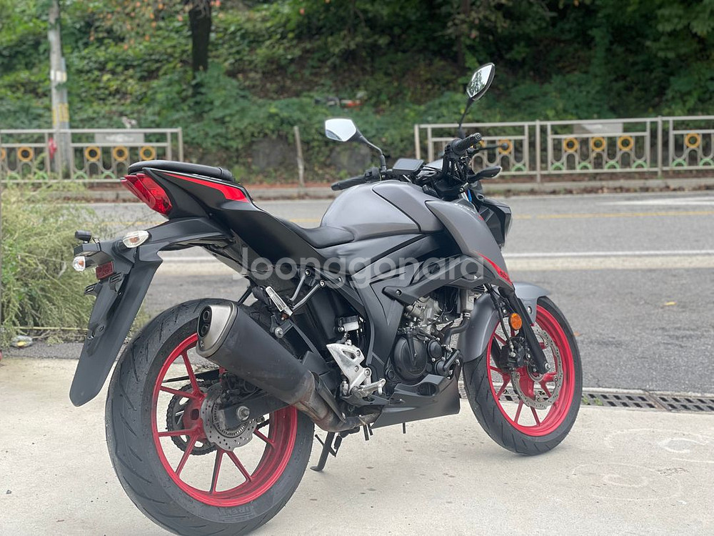 스즈키 gsx-s 20년식 2만km대 판매합니다--4