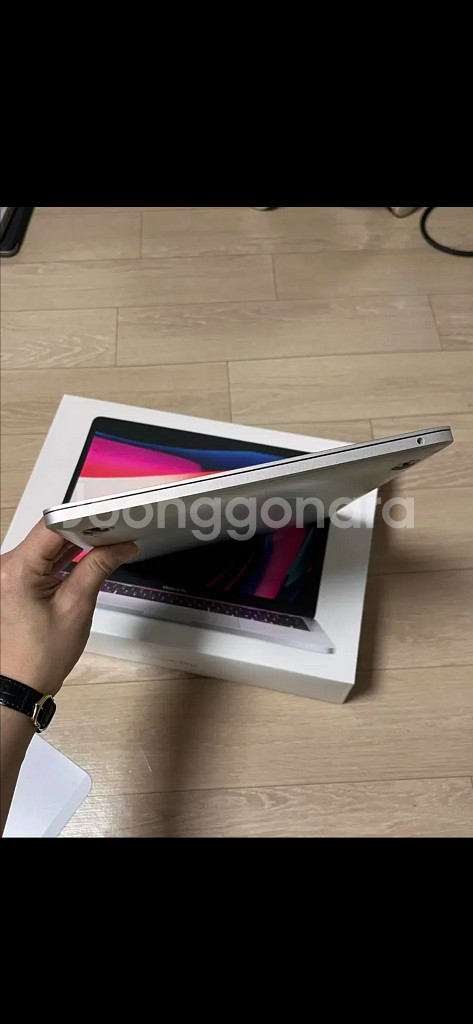 맥북프로 13 M2 512GB 램16GB 판매합니다.--12