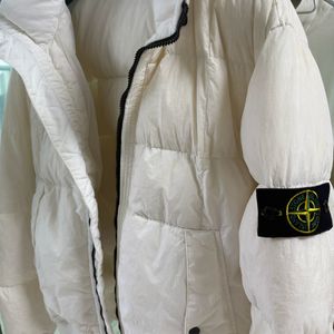 스톤아일랜드 클링클랩스 18FW 숏패딩 화이트 (L)