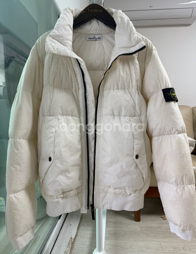 스톤아일랜드 클링클랩스 18FW 숏패딩 화이트 (L)--1