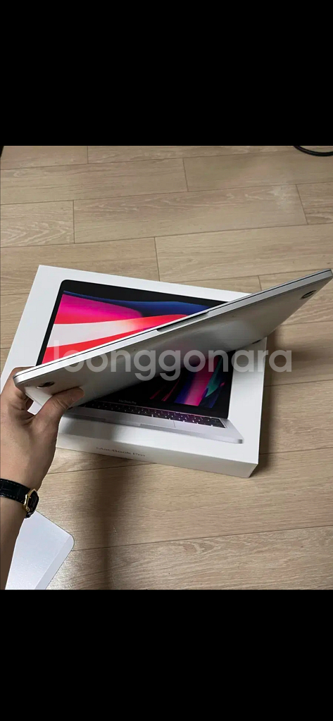 맥북프로 13 M2 512GB 램16GB 판매합니다.--6