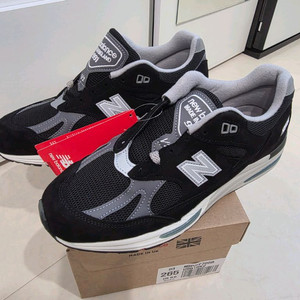 [265] 뉴발란스 991 새상품
