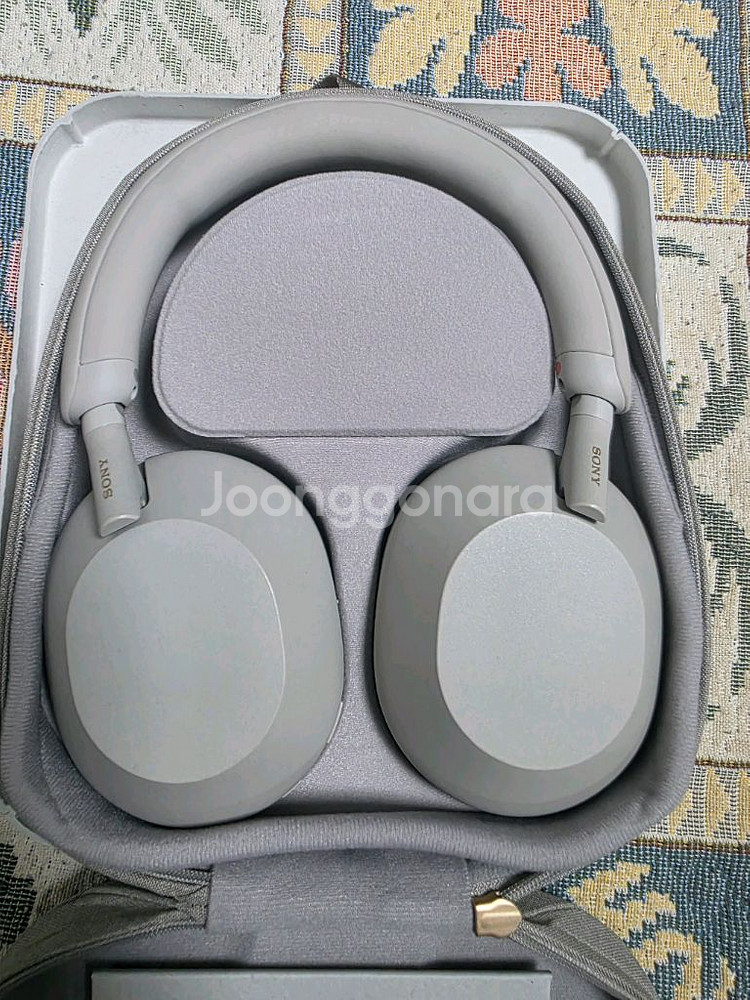 소니 WH-1000XM5 헤드폰--3