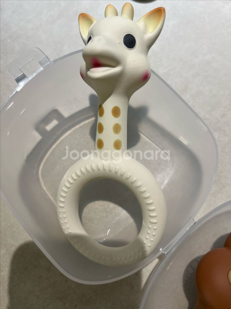 심통 글러브 곰발바닥 치발기 & 소피라지라프 기린치발기--1