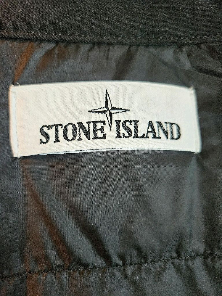 스톤아일랜드 소프트쉘 프리마로프트 반코트 L--3