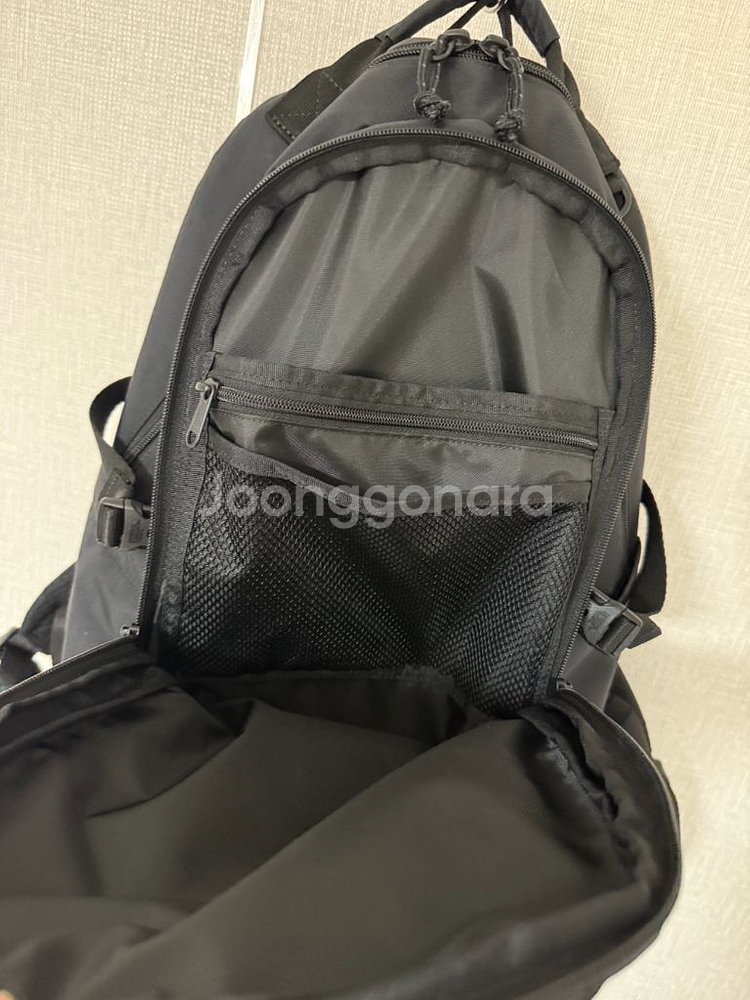 노스페이스 슈퍼팩 투 미니 가방 팝니다! (거의 새상품--3