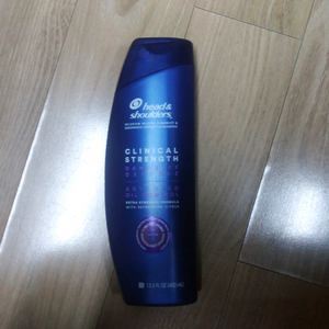 헤드앤숄더 클리니컬 스트렝스 샴푸 400ml 새상품