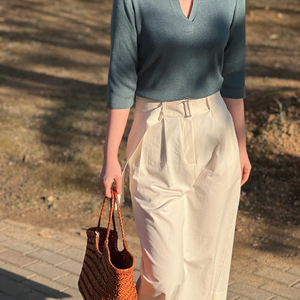 새상품] 실크 카라 니트_왠위윌 보웬 더캐시미어 타임