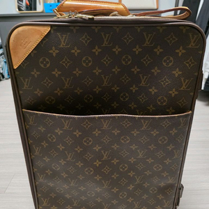 루이비통 기내용 캐리어 이미지