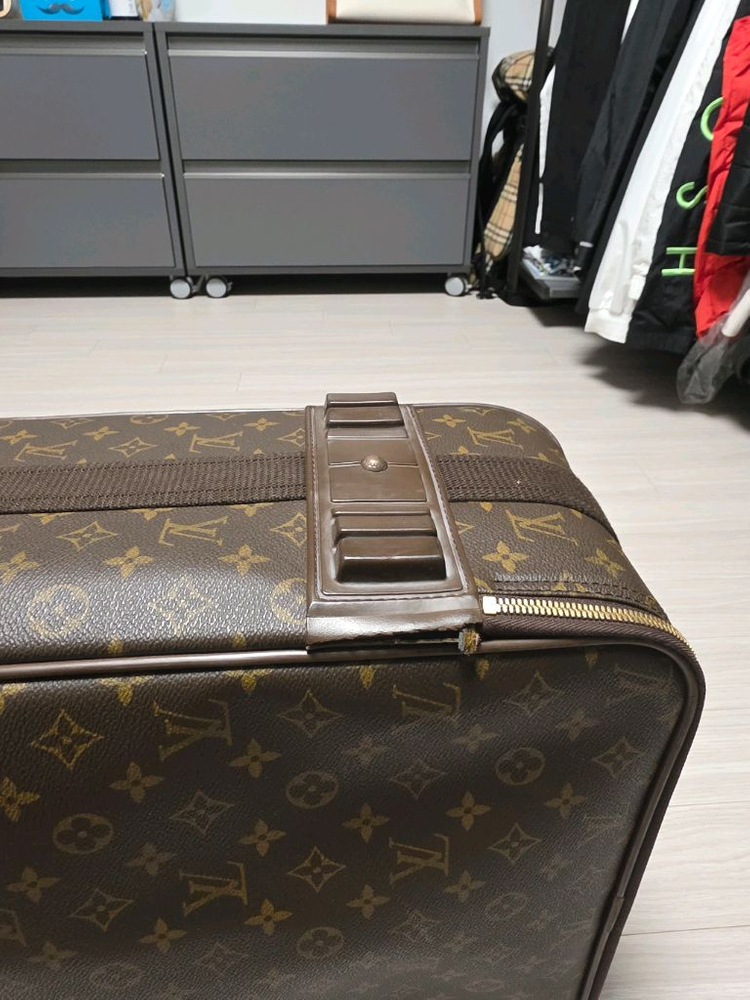 루이비통 기내용 캐리어 이미지