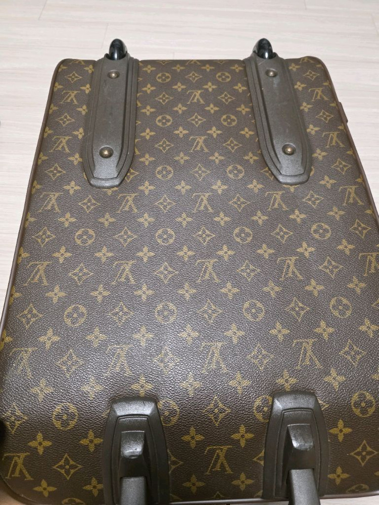 루이비통 기내용 캐리어 이미지