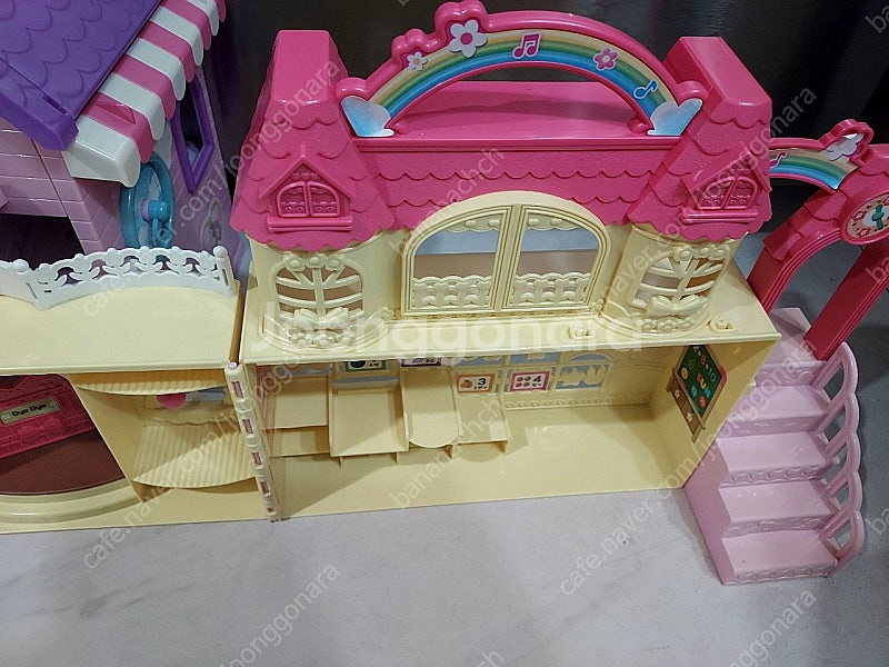 콩지래빗유치원 티니핑하우스 일괄 택포2만원--1