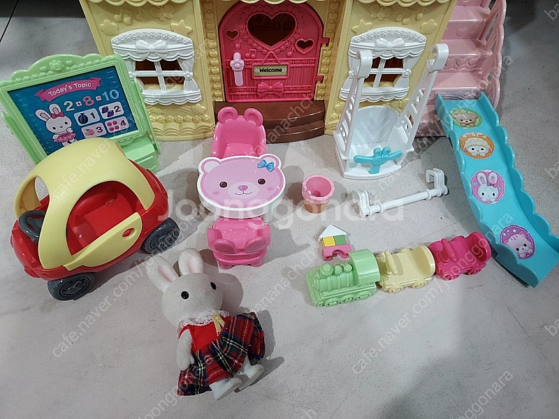 콩지래빗유치원 티니핑하우스 일괄 택포2만원--5