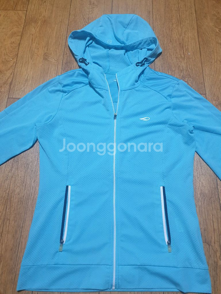 프로스펙스 기능성 후드집업 90 사이즈입니다--0