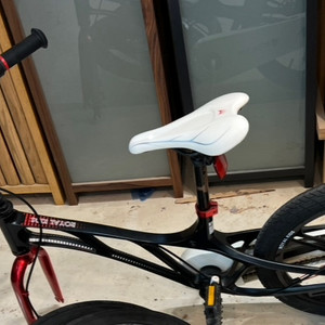 로얄키즈 18인치 자전거 앞바퀴 고무x 휠은 있음