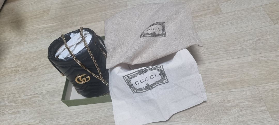 구찌 미니 버킷백 이미지