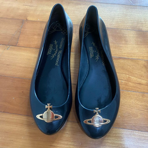 비비안웨스트우드 젤리플랫슈즈 250