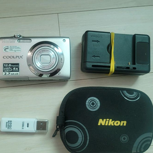 니콘 쿨픽스 S3000 디지털카메라