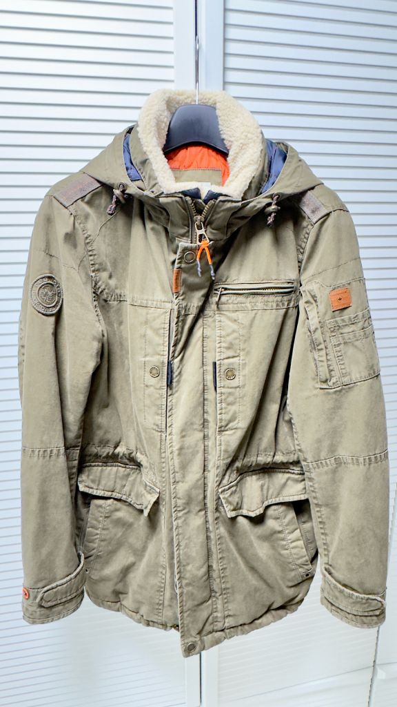 Series 시리즈 x redpoint 카키 점퍼105--0