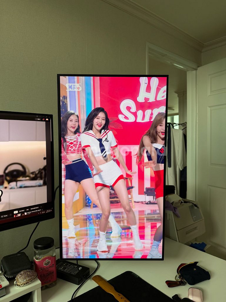 LG 32GS95UE 허먼밀러 올린 일괄 판매합니다--0