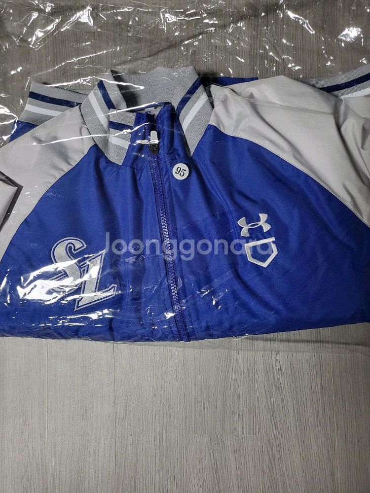 삼성라이온즈 언더아머 경량패딩 춘추유니폼95--7