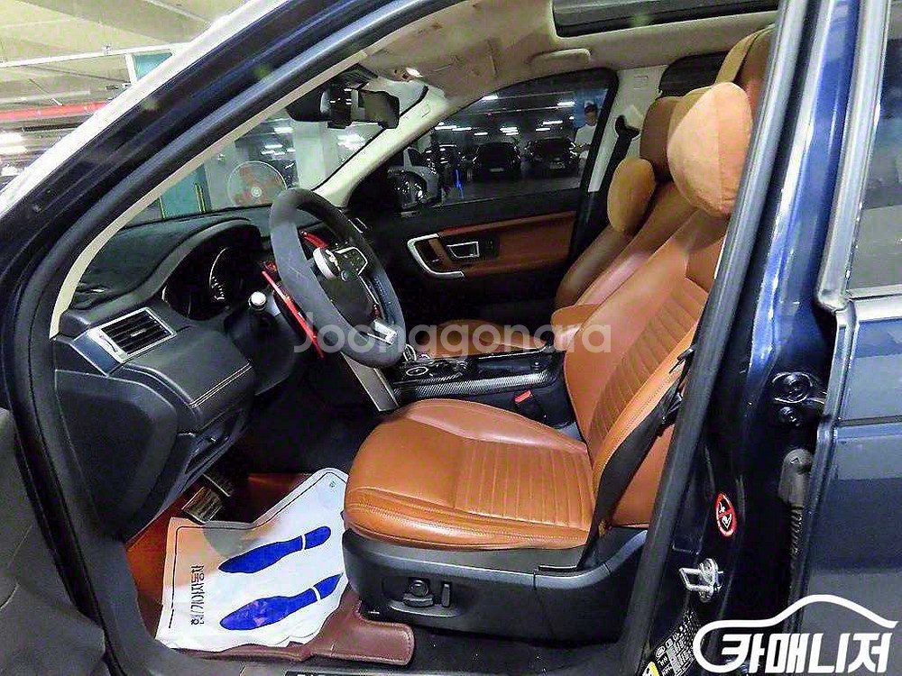 [랜드로버]디스커버리 스포츠 2.0 TD4 HSE 럭셔--5